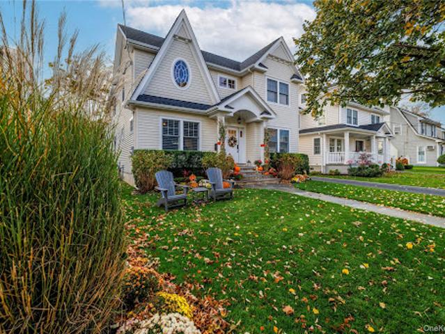 Property for sale in Rockville Centre, New York