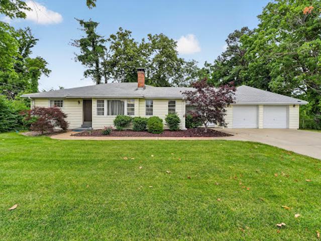 Property for sale in Creve Coeur, Missouri
