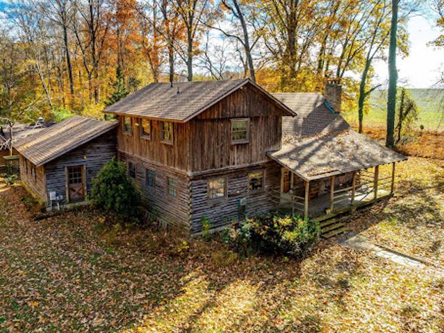 House for sale in Lothian, Maryland
