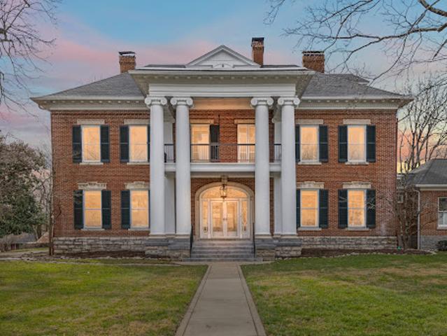 Property for sale in Versailles, Woodford County