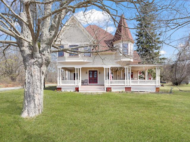 Property for sale in Portsmouth, Rhode Island