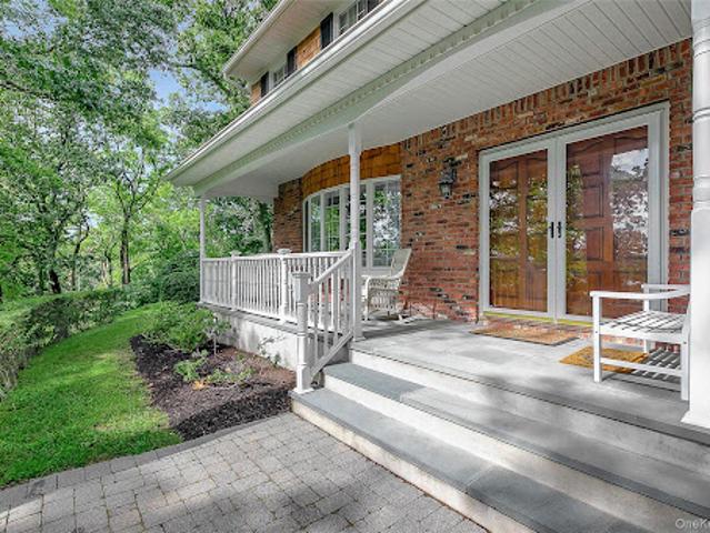 House for sale in Saint James, Town of Smithtown