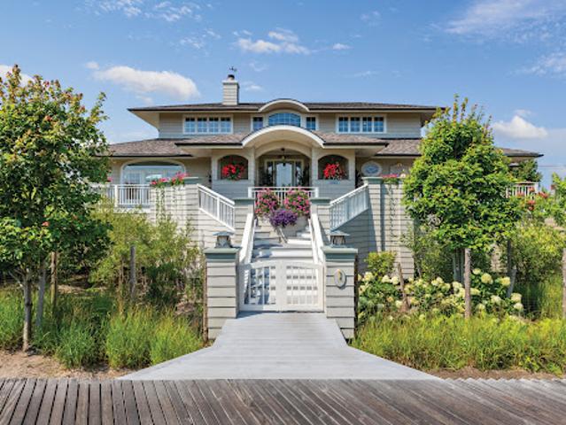 Property for sale in Bohemia, New York