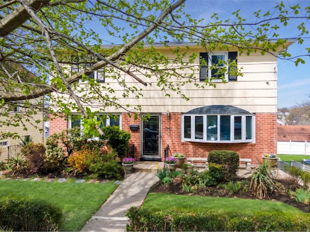 Property for sale in Pelham, New York