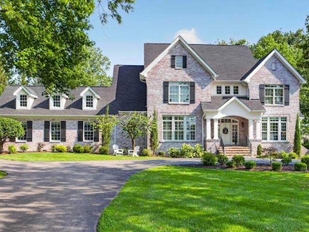Property for sale in Creve Coeur, Missouri