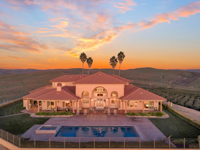 Property for sale in Shandon, California