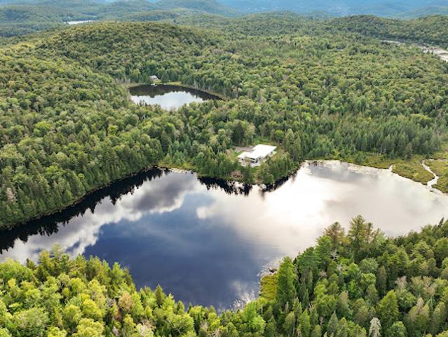 Property for sale in Saint-Hippolyte, Laurentides