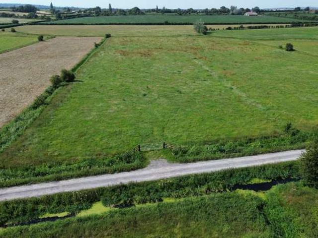 Property for sale in Lyng, North Curry