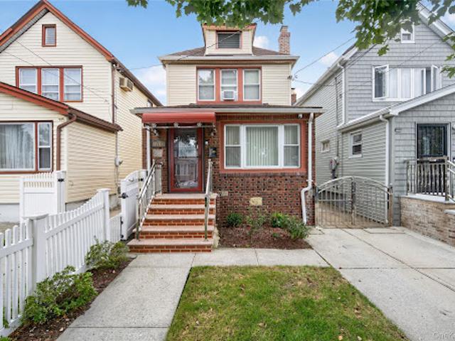 Property for sale in Queens, Arverne
