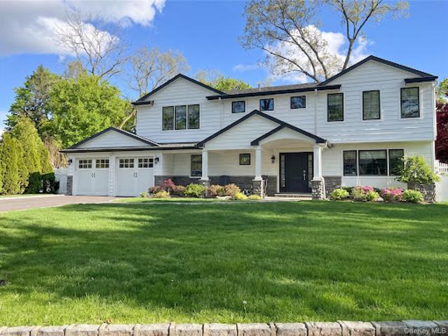 Property for sale in Huntington, New York
