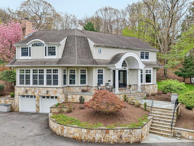Property for sale in Smithtown, New York