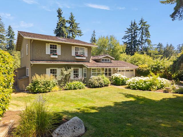 Property for sale in Bainbridge Island, Washington