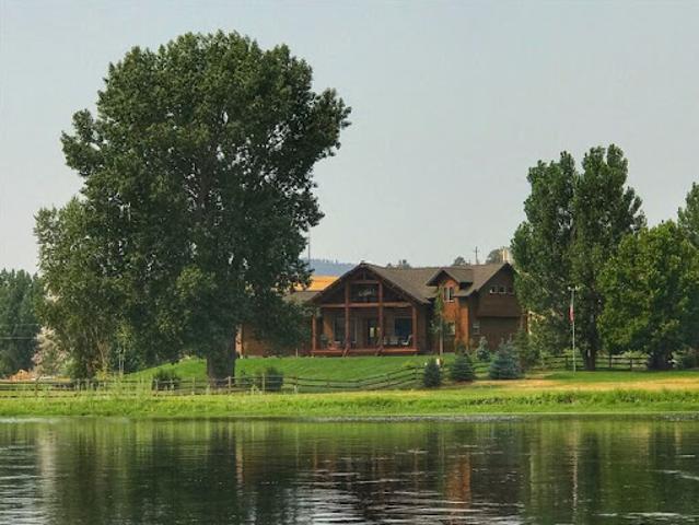 Property for sale in Wolf Creek, Montana