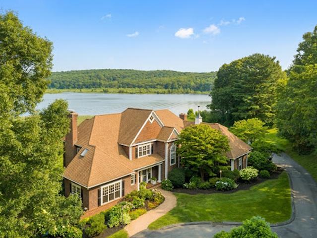 Property for sale in Deep River, Connecticut