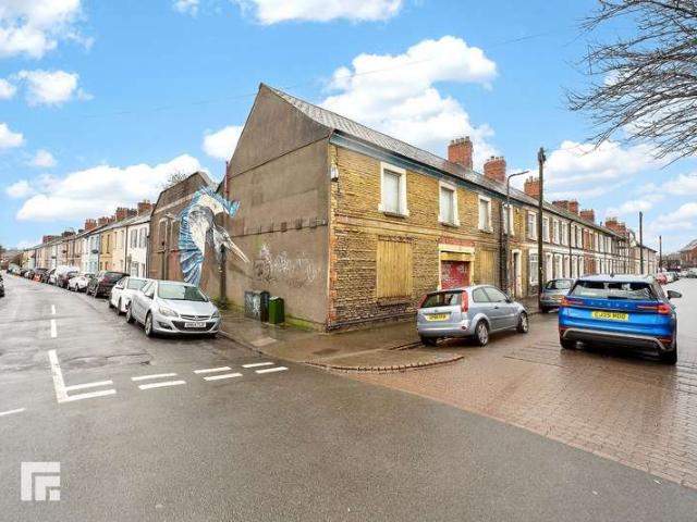 Property for sale in Plasnewydd, Falcon Lodge