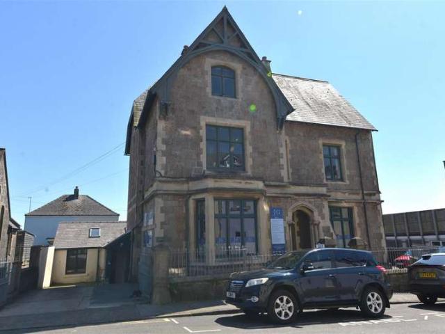 Property for sale in Tenby, Wales