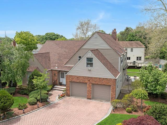 Property for sale in Fair Lawn, New Jersey