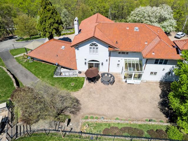 Property for sale in Franklin Lakes, New Jersey