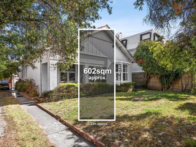 House for sale in Caulfield South