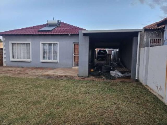 House for rent in Akasia, Gauteng
