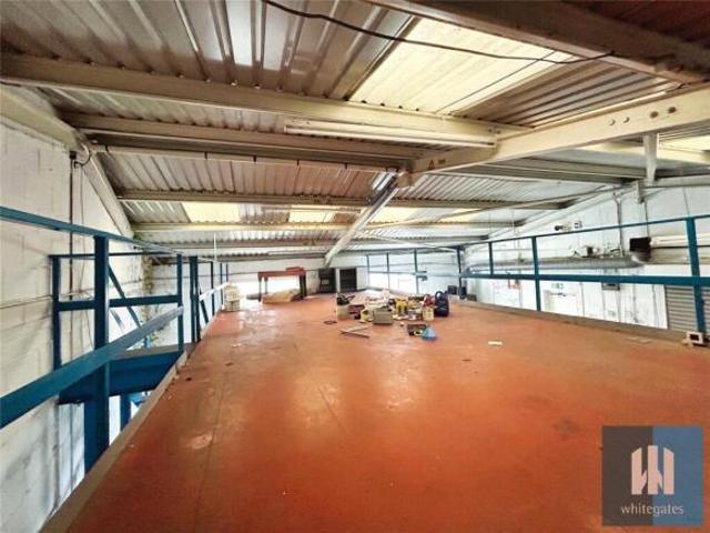 Property for rent in Lindley, West Yorkshire