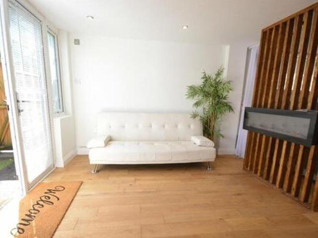 House for rent in Woodcote, Epsom