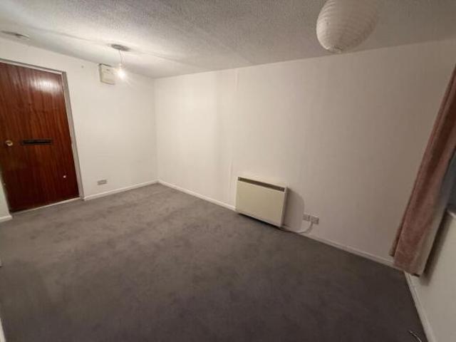 Studio for rent in Pamington, Gloucestershire