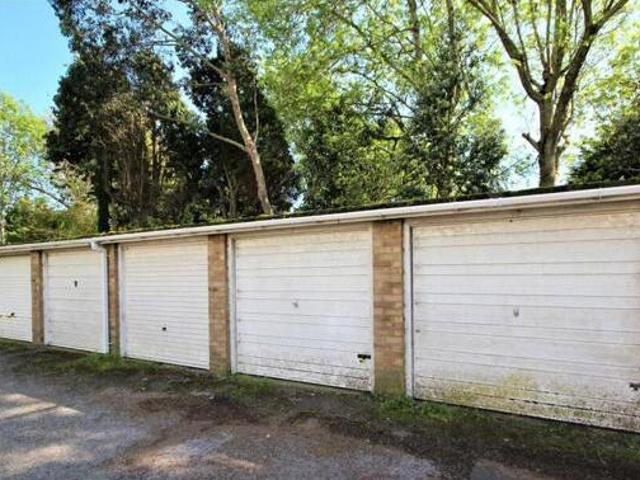 House for rent in Fishersgate, West Sussex