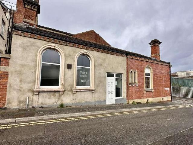 Property for sale in Eightlands, Dewsbury