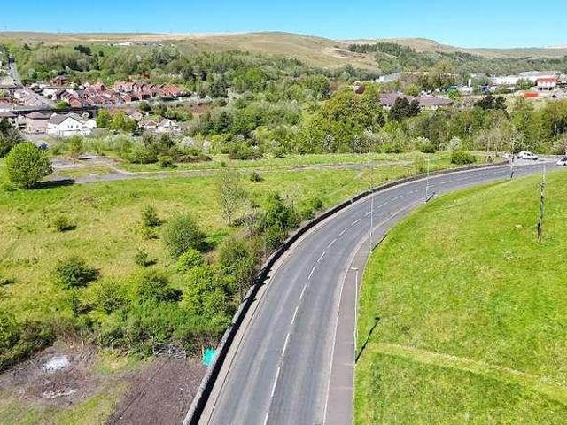 Property for sale in Pontlottyn, Wales