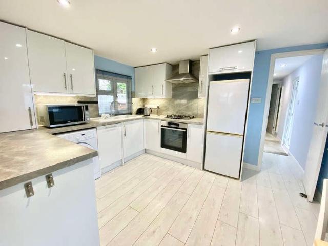 Property for sale in Oak Tree Park, Ferndown