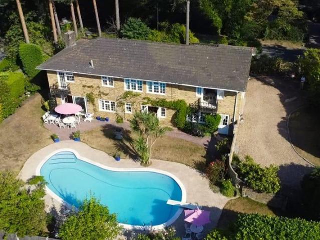 Property for sale in Heatherside, Heol-las
