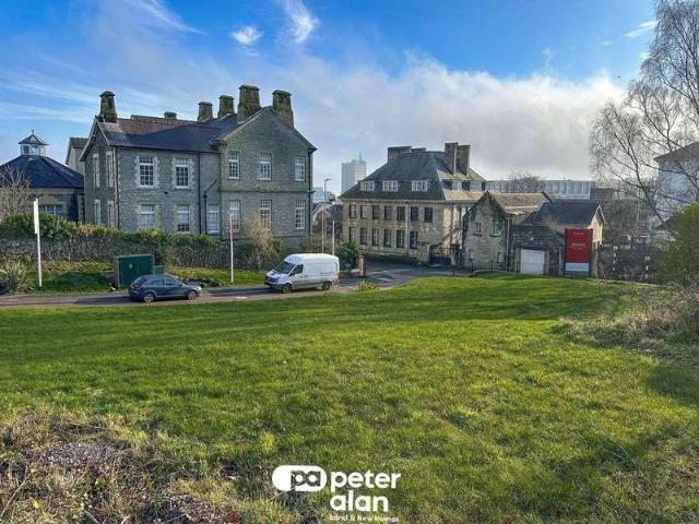 Property for sale in Allt-yr-yn, Wales