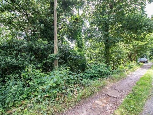 Property for sale in Gwaelod-y-garth, Wales
