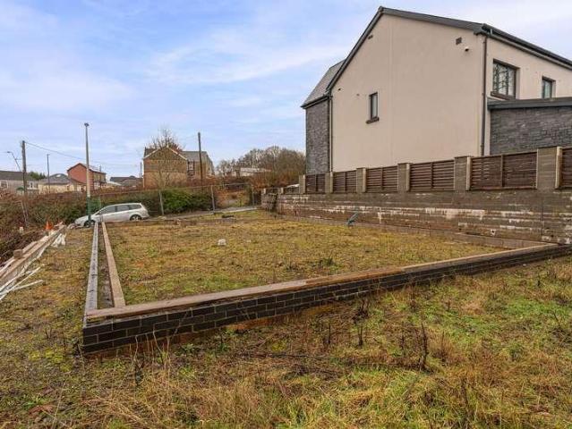 Property for sale in Pentwyn-mawr, Newbridge
