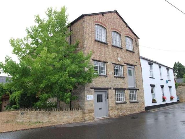 Property for sale in Olney
