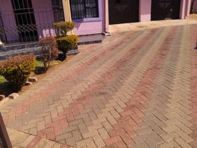 House for sale in Ledig, North West