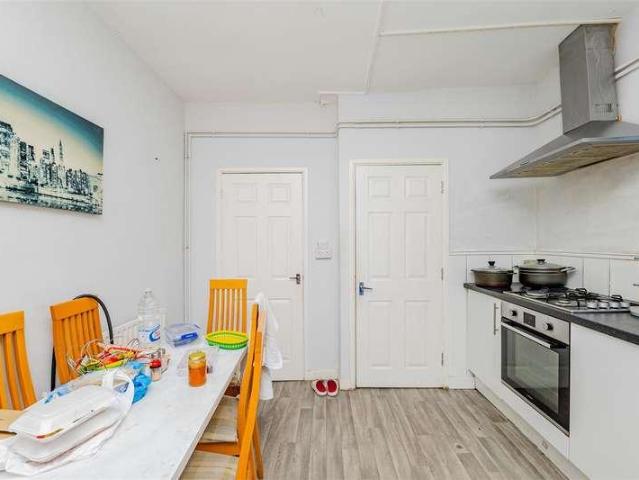 Property for sale in Gibbonsdown, Barry