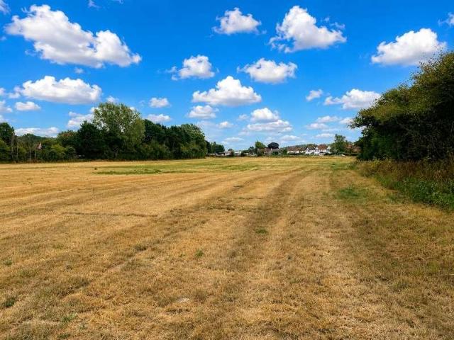 Property for sale in New Ground, Dacorum