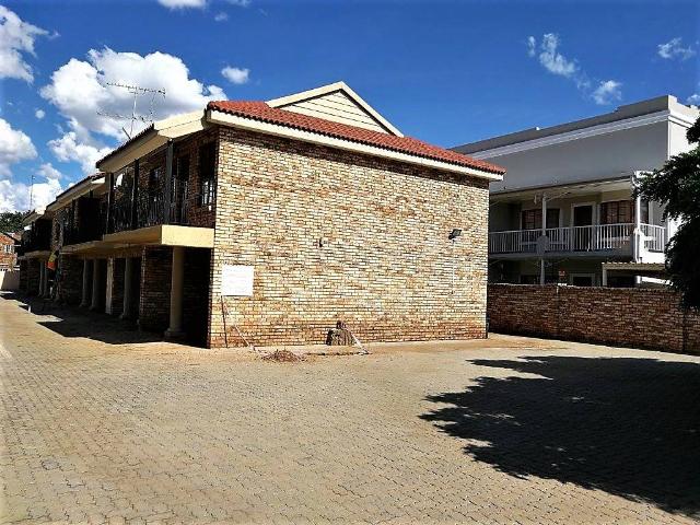 Apartment for sale in Dr Kenneth Kaunda, North West