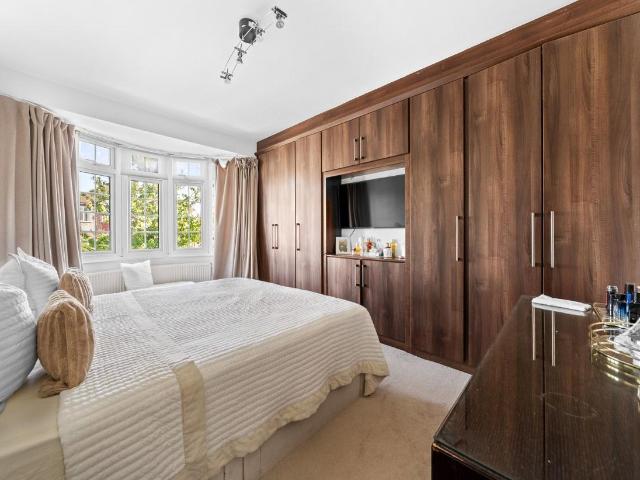 Property for sale in Coldharbour, Greater London