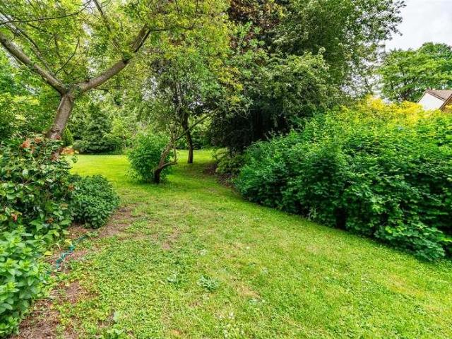 Property for sale in Gedling, East Midlands