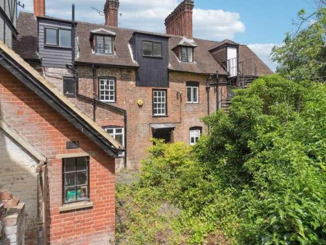 Property for sale in Wigginton, Pouchen End