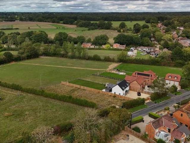 Property for sale in Little London, Basingstoke and Deane