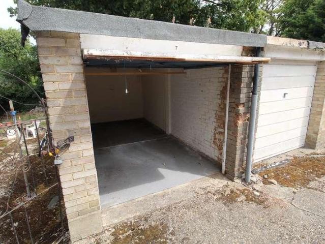 Property for sale in Elstree and Borehamwood, Elstree
