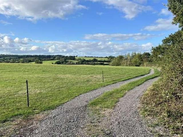 Property for sale in Regil, Winford