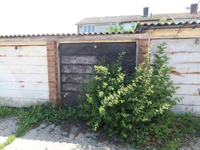 Property for sale in Elstree and Borehamwood, Borehamwood