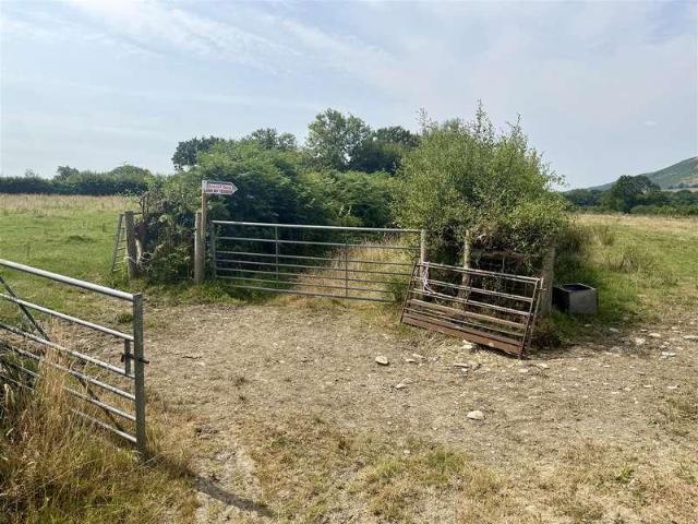 Property for sale in Bwlchmaenllwyd, Wales