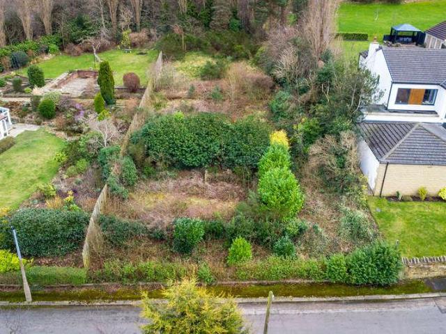 Property for sale in Almondbury, West Yorkshire