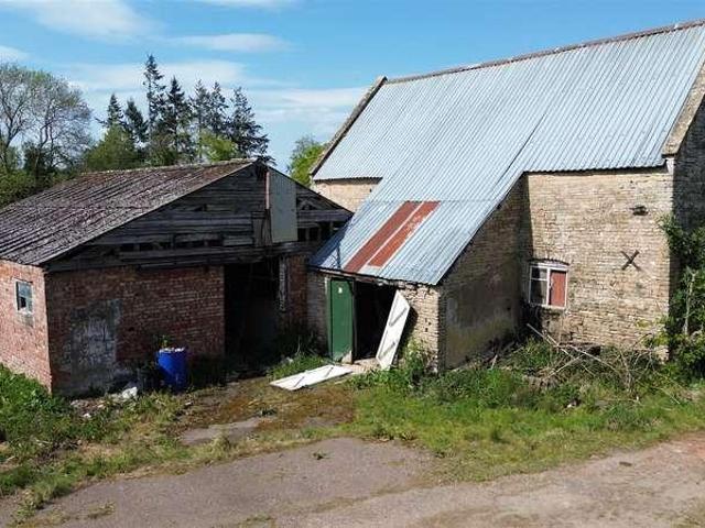 Property for sale in Alderminster, Warwickshire